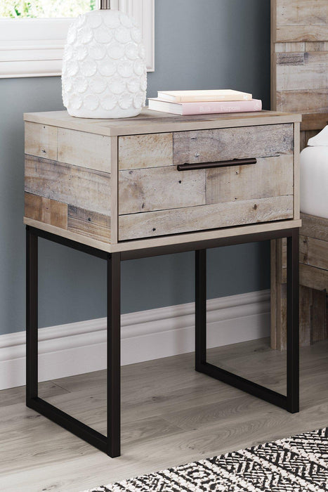 Neilsville Nightstand