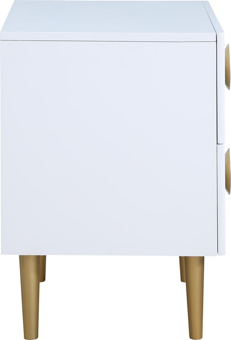 Zayne White Night Stand